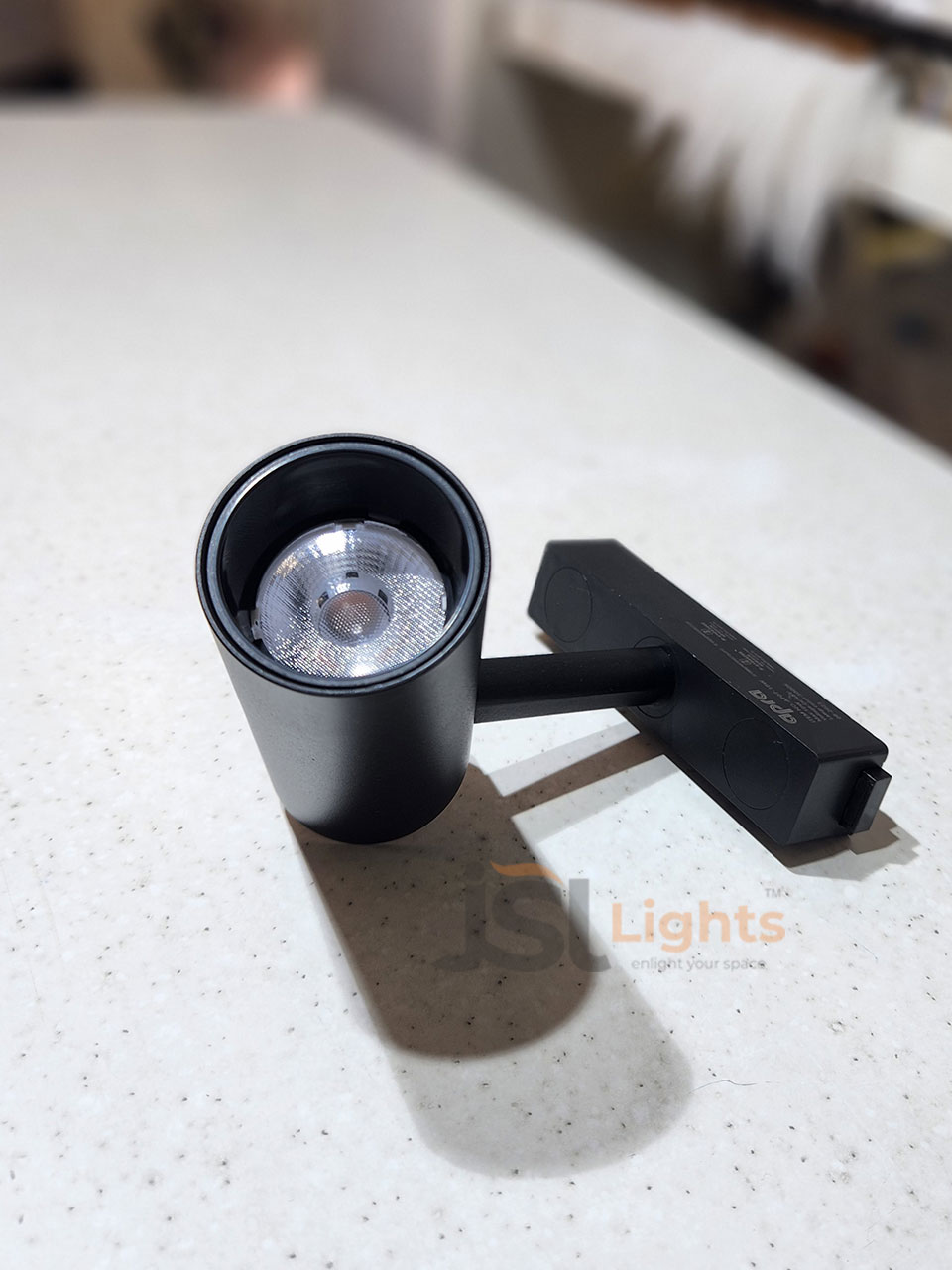 Apra 10W Ultra Thin Magnetic COB Track Spotlight MG07 6W Spotlight Ultra Slim Magnetic Track Lighting with Black Body